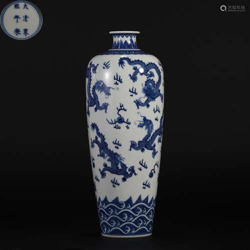 Qing Dynasty blue and white dragon pattern appreciation bott...