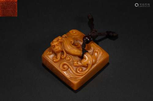 Qing Dynasty Shoushantian yellow stone animal pattern seal