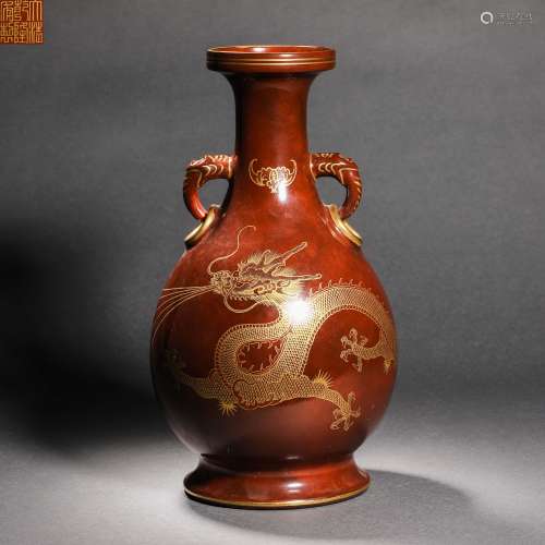 Qing Dynasty dragon pattern double ear bottle