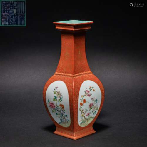 Qing Dynasty open window square bottle