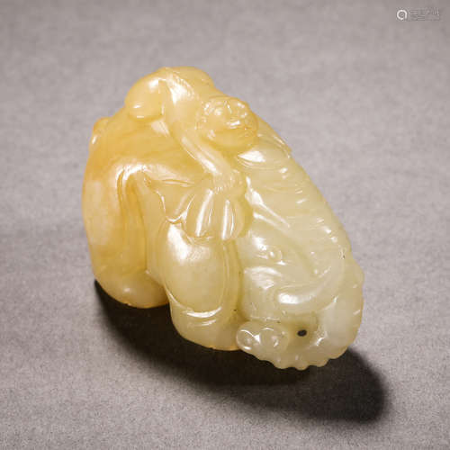 Qing Dynasty Hetian jade 