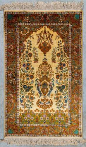 An oriental hand-made carpet made in Kashmir, India. (118 x ...