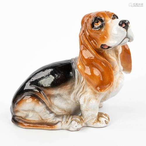 A statue of a beagle, made of glazed terracotta. (H:34cm)