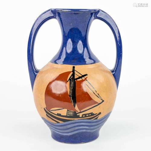 A vase, decorated with ships and marked Tonoda, België. (H:2...