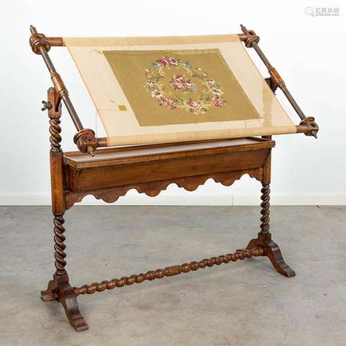 An antique hand workers embroidery stand, made of wood. (H:1...