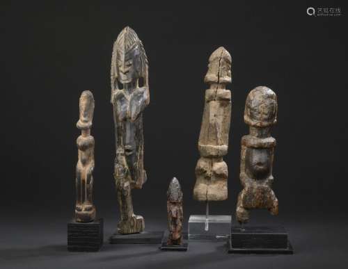 Ensemble de cinq petites statuettes Dogon, Mali
H