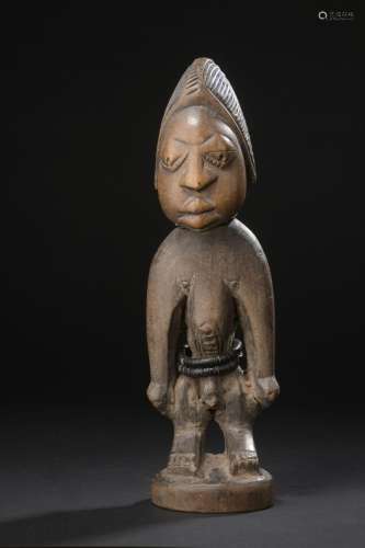 Statue Ibeji, Yorouba, Nigéria 
bois patine miel, perles
H