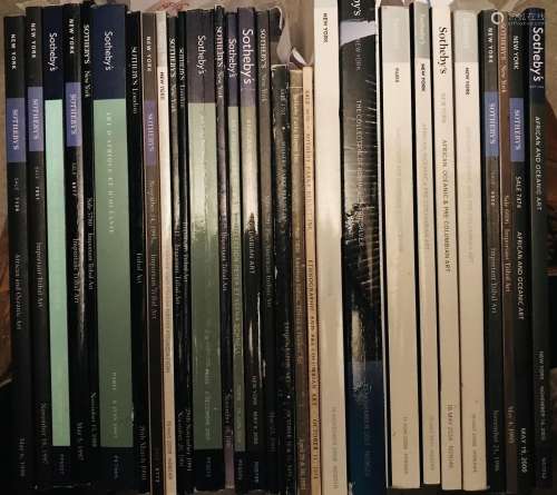 [Documentation] Lot de 30 catalogues de ventes d'Arts Pr...