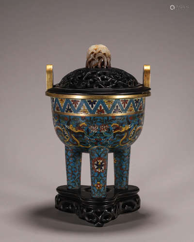 A dragon patterned three-legged cloisonne censer