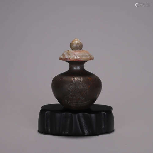 A Sakyamuni buddha patterned copper vase