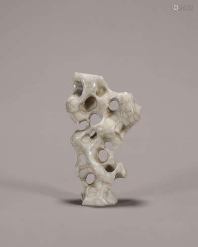 A Ge kiln glazed porcelain rockery ornament