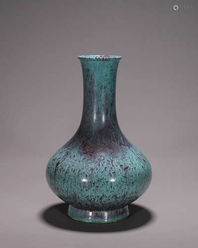 A Jun kiln glazed porcelain vase