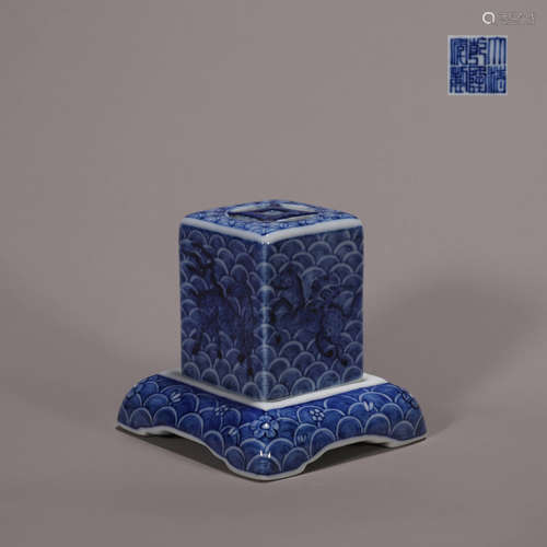 A blue and white seahorse porcelain incense burner