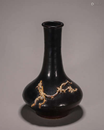 A Jizhou kiln plum blossom black glazed porcelain vase