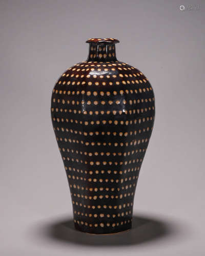 A Jizhou kiln porcelain meiping