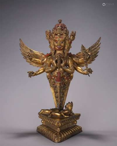 A gilding copper buddha statue