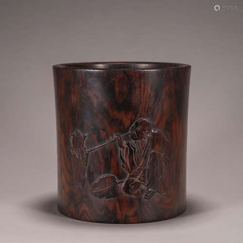 A figure carved fragrant rosewood brush pot