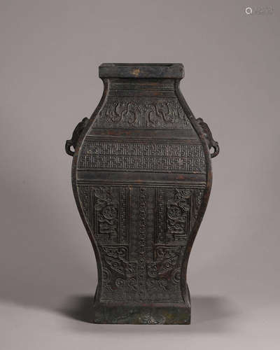 A kui dragon patterned bronze vase