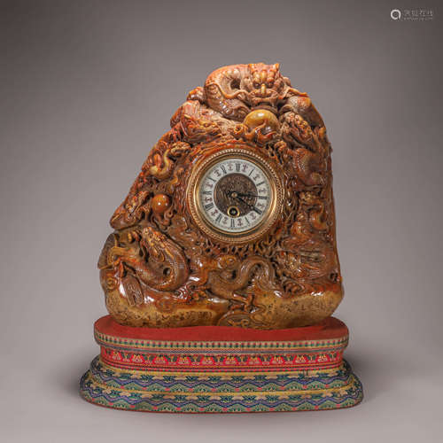 A tianhuang Shoushan soapstone mechanical clock