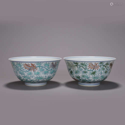 A pair of doucai interlocking flower porcelain bowls