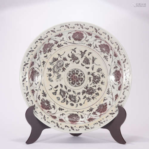 A copper-red-glazed 'floral' dish