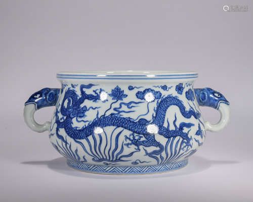 A blue and white 'dragon' censer