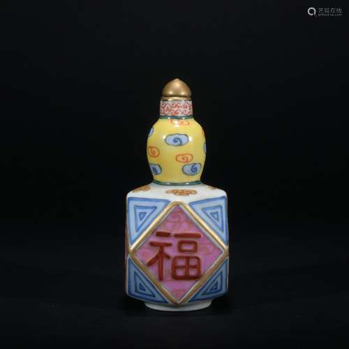 Chinese Porcelain Snuff Bottle