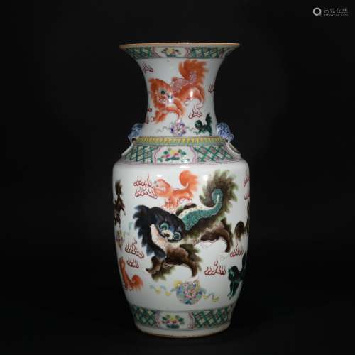 Chinese Multicolored Vase