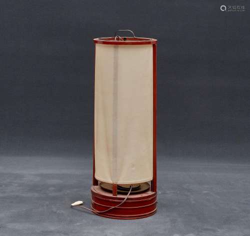Lampe en bois laqué et papier, Japon, 20e siècle