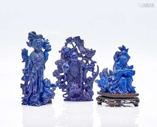 Trois sculptures en lapis-lazuli, Chine, 20e siècle