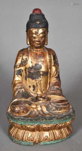 Bouddha en bronze laqué or avec rehauts de pigments vert, ro...