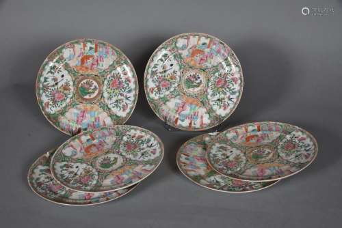 Ensemble de six assiettes en porcelaine de Canton à décor en...