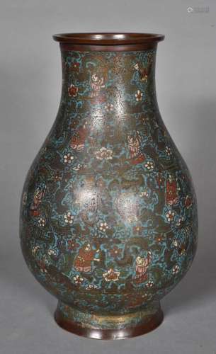 Vase de forme Hu, en bronze et émaux champlevés polychromes ...