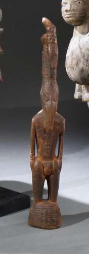 Statue de type Sépik, Papouasie Nouvelle Guinée
Bois léger, ...