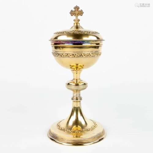 A ciboria made of gold-plated silver and marked VF800. (H:26...