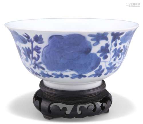 A CHINESE BLUE AND WHITE BOWL, PROBABLY 19TH CENTURY, circul...