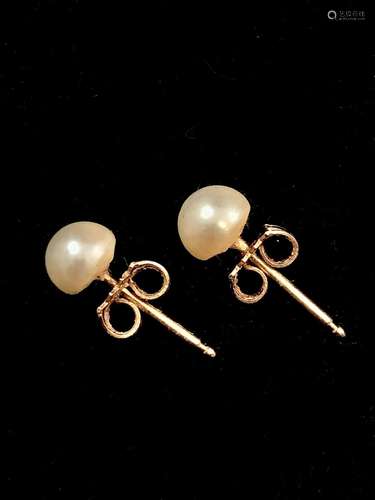 Paire de boucles d’oreilles en or jaune 18K (750°/00) ornée ...