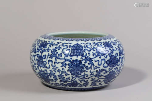 Blue and White Lotus Washer