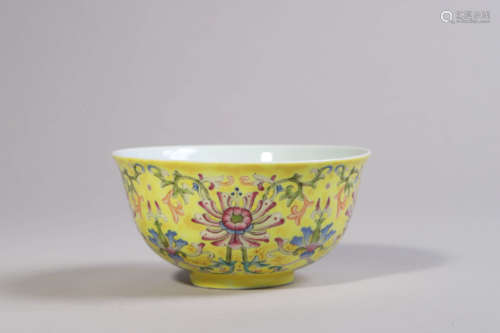 Famille Rose Lotus Bowl