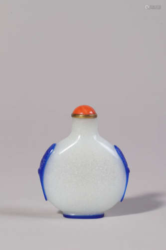 Blue Overlay White Glass Snuff Bottle