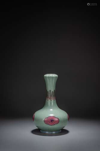 A FAMILLE ROSE GARLIC MOUTH VASE