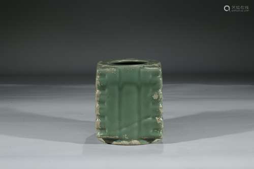 A CELADON GLAZED CONG VASE