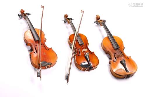 A GROUP OF THREE VINTAGE VIOLINS