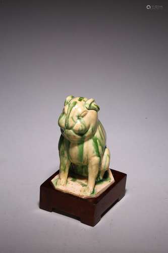 A SANCAI POTTERY MODEL OF RABBIT