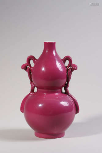 Red Glaze Double-Gourd-Shape Vase