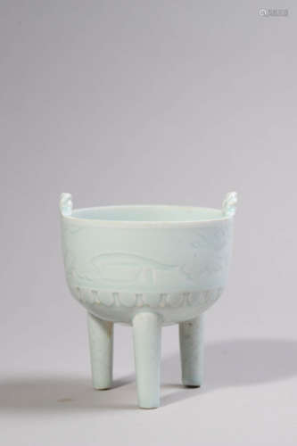 Misty-Blue Glaze Tripod Censer