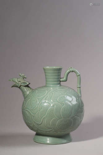 Celadon Glaze Phoenix-Lid Pot