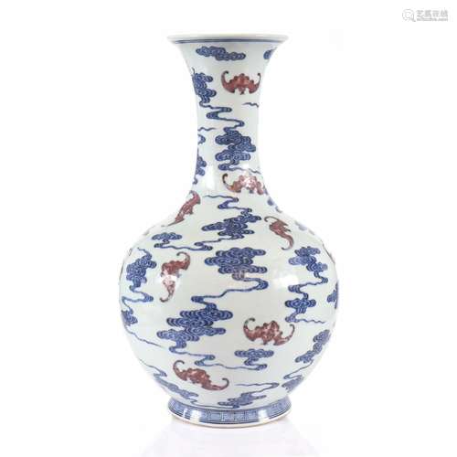 A Chinese Iron-Red and Blue And White Glazed Porcelain Vase