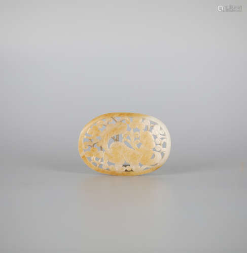 Chinese Hetian jade openwork pendant, Ming