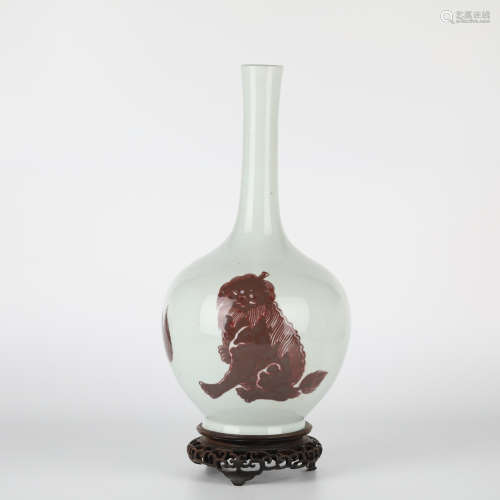 Chinese auspicious animal porcelain vase, Qing